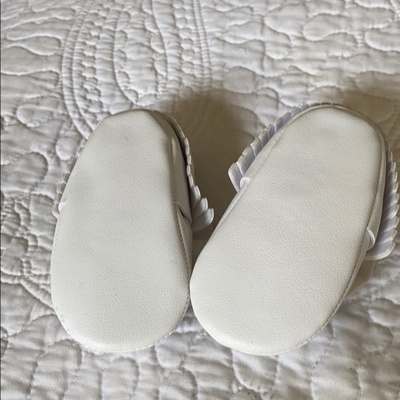 White Moccasins - Picture 2 of 3